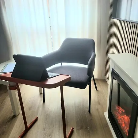 Einfach Ankommen, Gut Schlafen - Balkon, Parkplatz & Eigener Eingang - Komfortplus 巴德茨维什安
