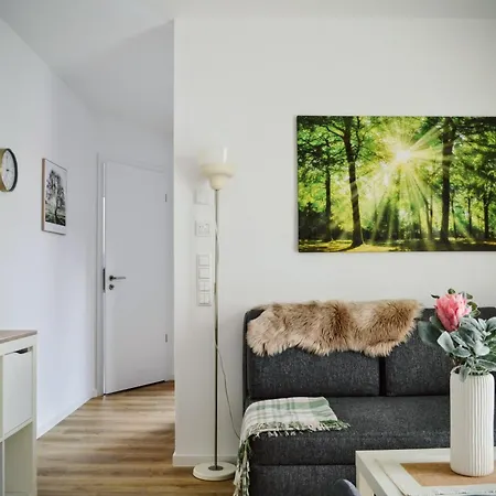 9,5 Einfach Ankommen, Gut Schlafen - Balkon, Parkplatz & Eigener Eingang - Komfortplus Apartment Bad Zwischenahn