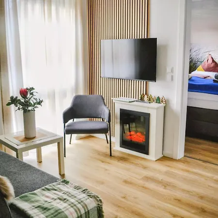 Lägenhet 9,6 Einfach Ankommen, Gut Schlafen - Balkon, Parkplatz & Eigener Eingang - Komfortplus *