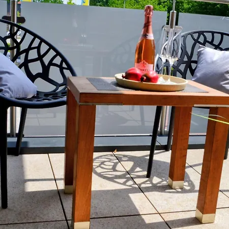 Komfortplus - Hotelkomfort - Privater Eingang - Sonnenbalkon - Kostenloser Parkplatz * Bad Zwischenahn