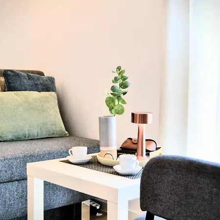 Komfortplus - Hotelkomfort - Privater Eingang - Sonnenbalkon - Kostenloser Parkplatz