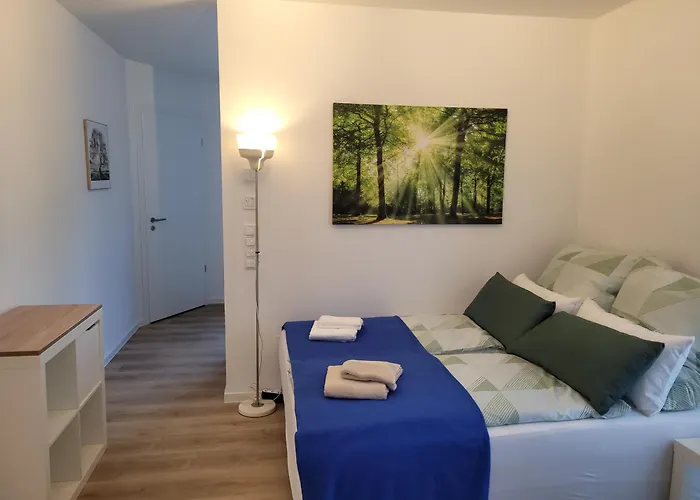 Apartment 9,5 Einfach Ankommen, Gut Schlafen - Balkon, Parkplatz & Eigener Eingang - Komfortplus