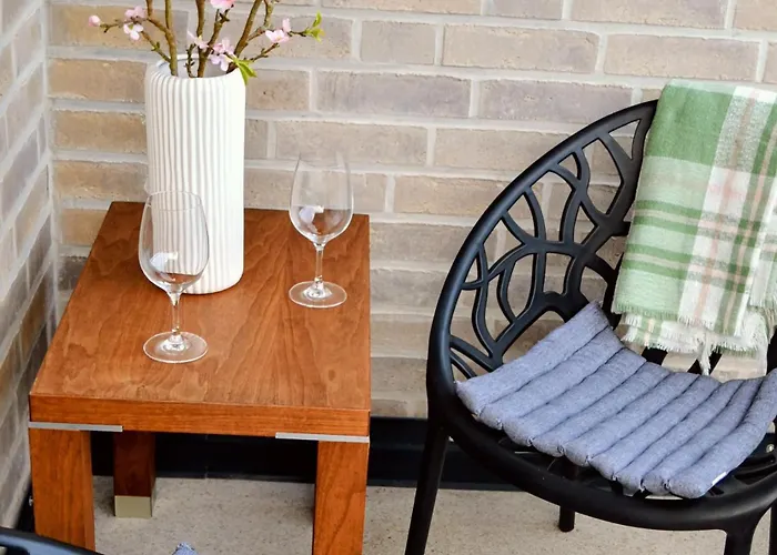 9,5 Einfach Ankommen, Gut Schlafen - Balkon, Parkplatz & Eigener Eingang - Komfortplus Bad Zwischenahn